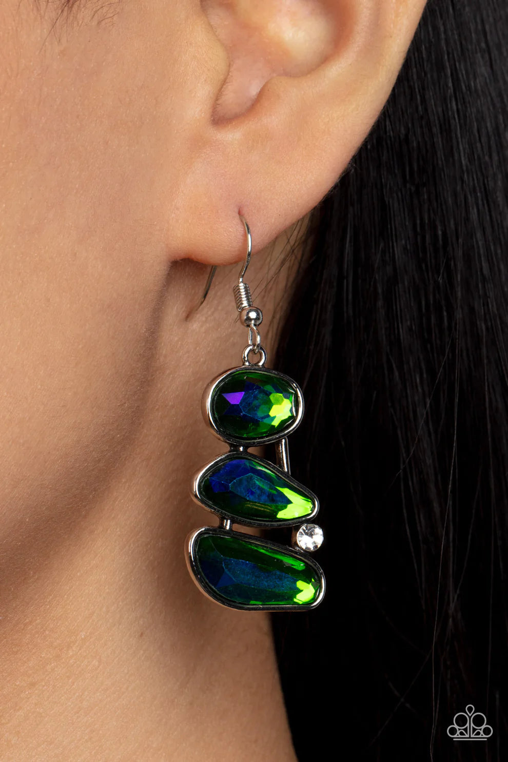 Gem Galaxy Green Earrings - 1C5