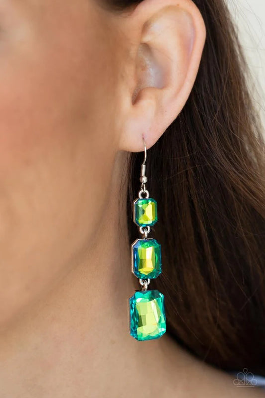 Cosmic Red Carpet Green Earring - 1C5